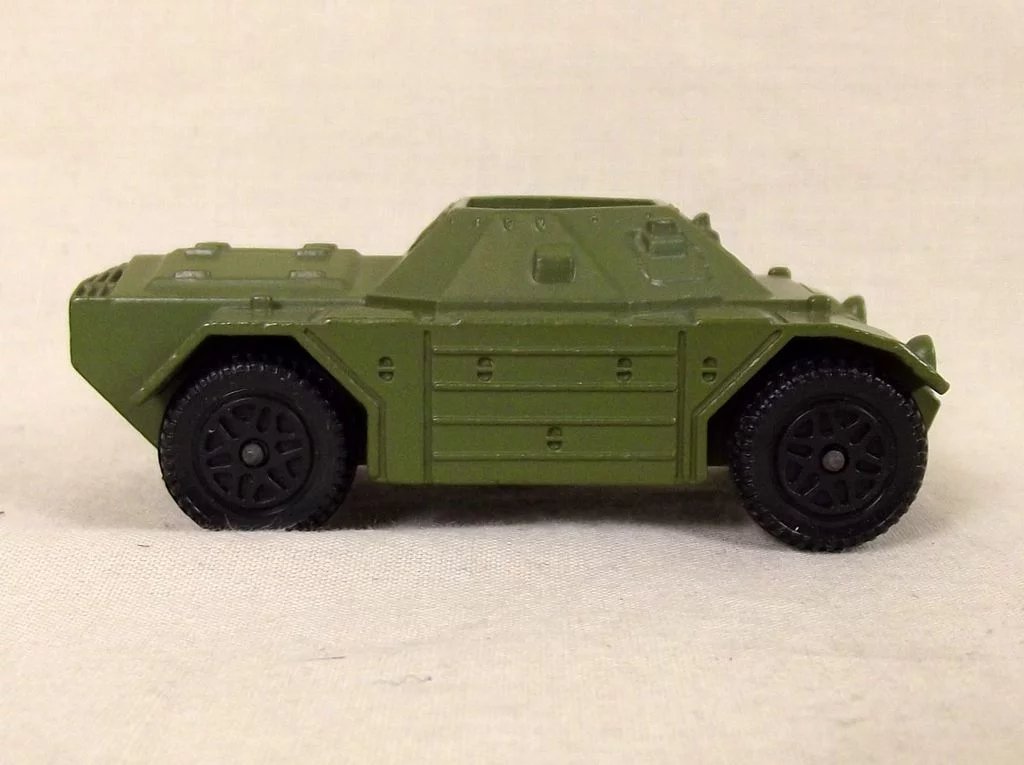 Dinky Toys No. 680 Green Version Ferret Armoured Car, Boxed #4 - Image 5