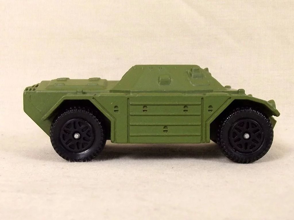 Dinky Toys No. 680 Green Version Ferret Armoured Car, Boxed #3 - Image 6