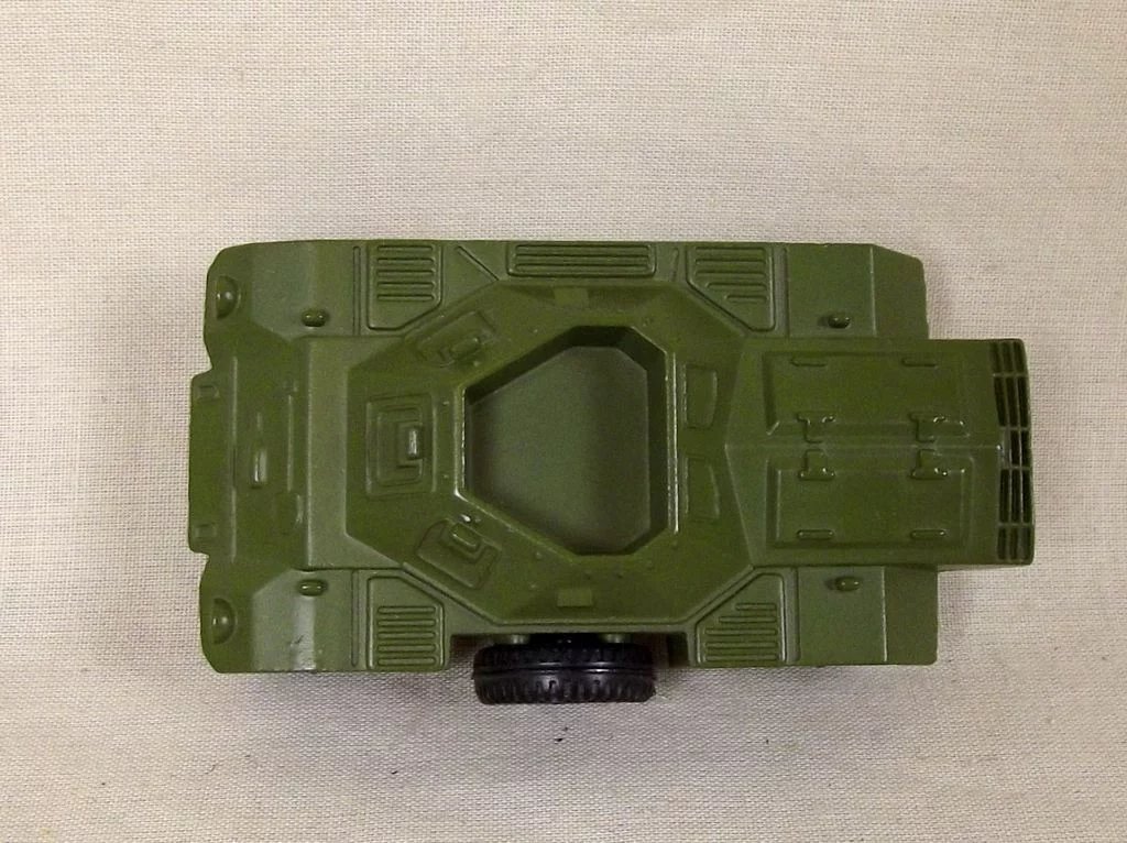Dinky Toys No. 680 Green Version Ferret Armoured Car, Boxed #4 - Image 7