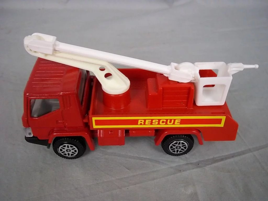 Dinky #384: Convoy Fire Rescue Truck - Boxed - 1977-79 VNMIB - Image 3