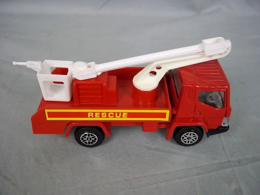 Dinky #384: Convoy Fire Rescue Truck - Boxed - 1977-79 VNMIB - Image 5