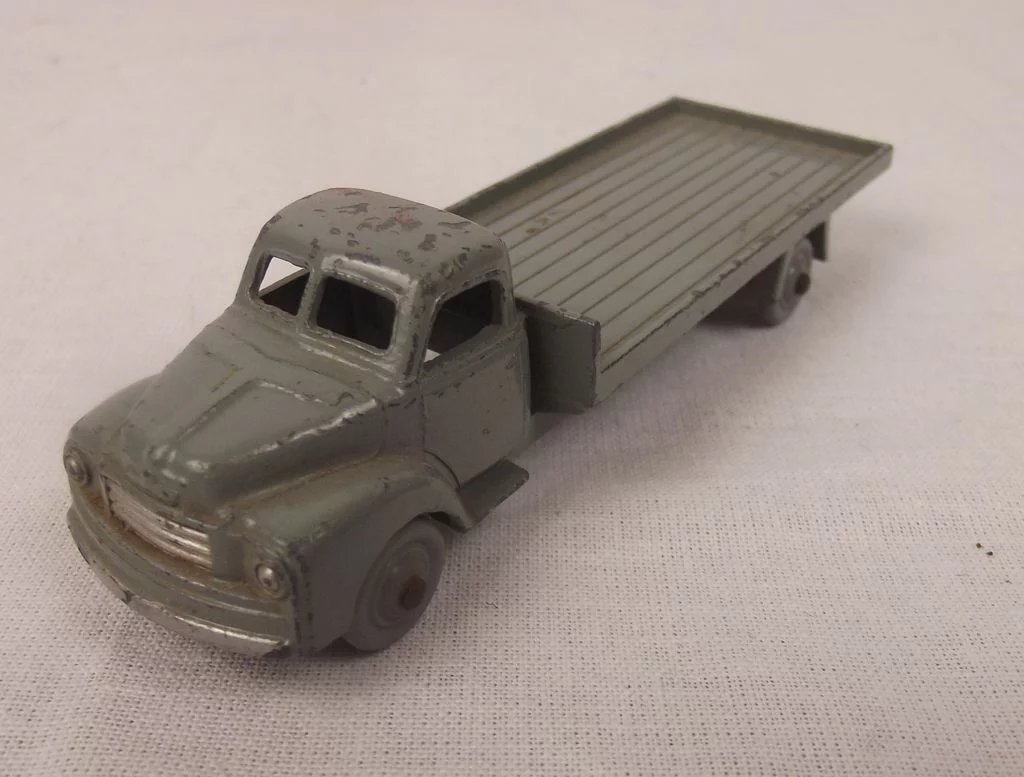 Dublo Dinky Toys No.066 Bedford Flat Truck - Image 7