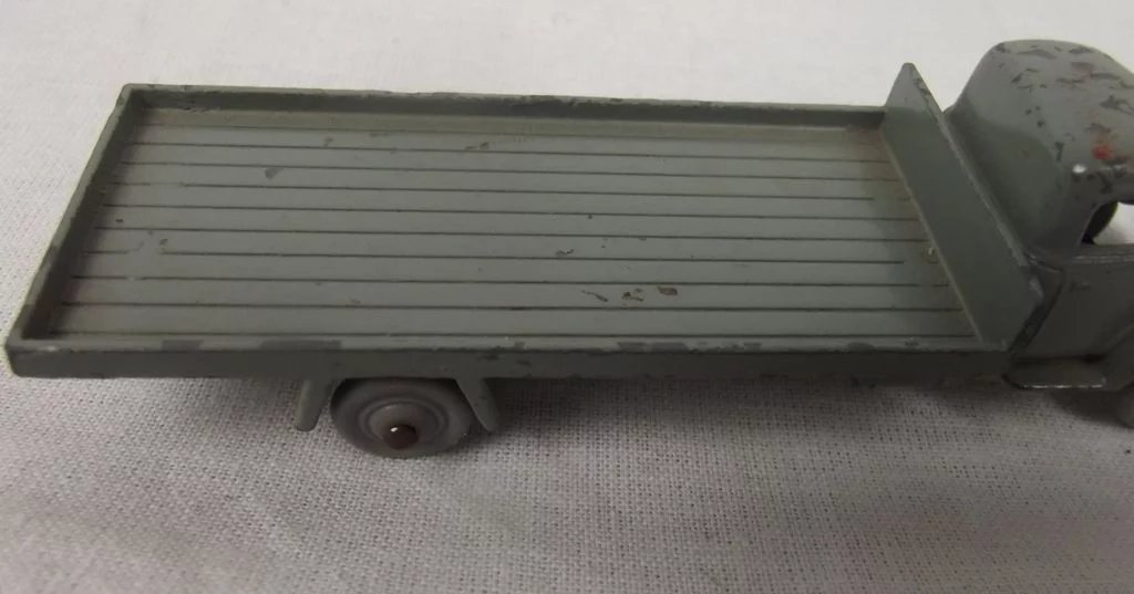 Dublo Dinky Toys No.066 Bedford Flat Truck - Image 8