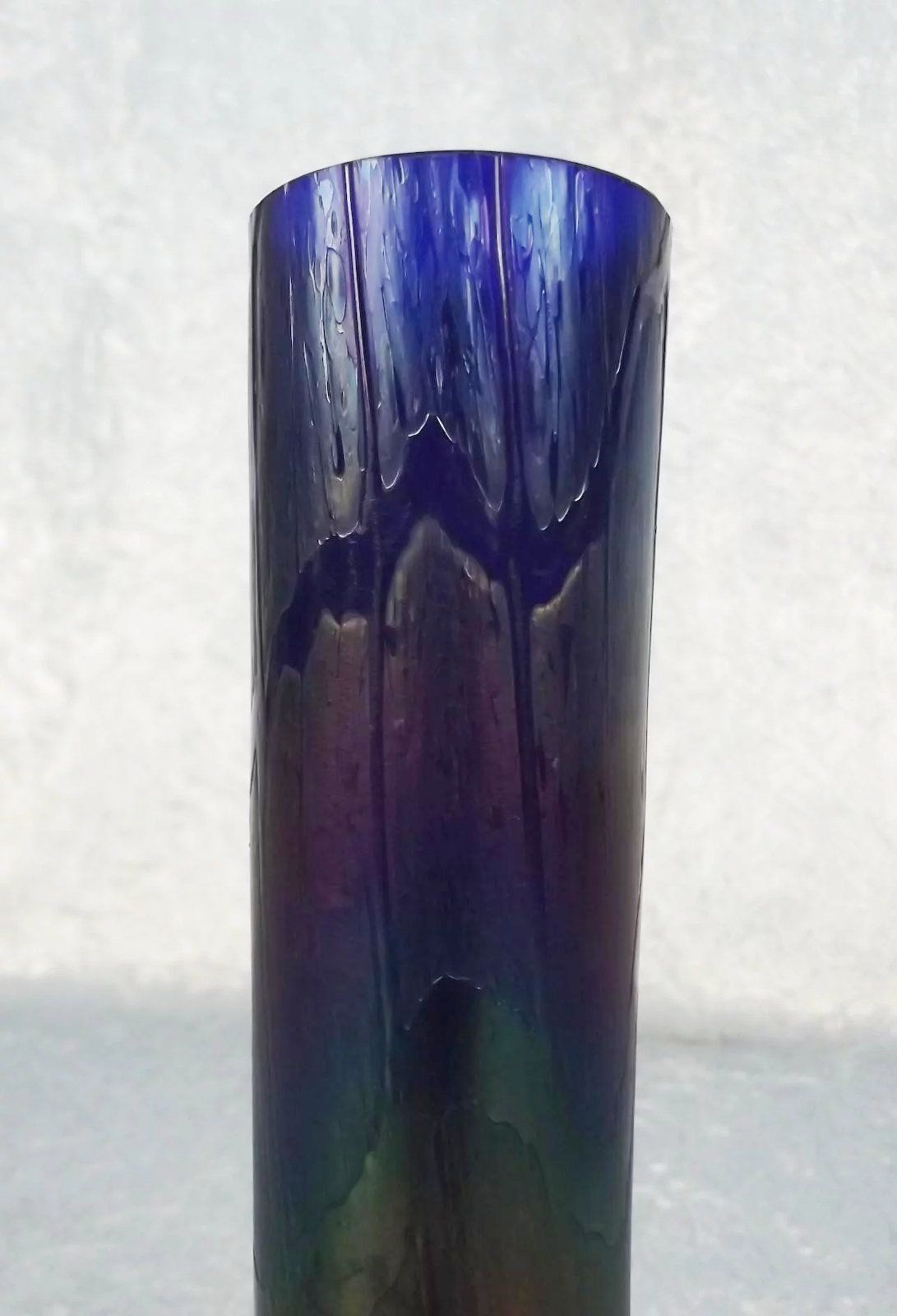 Early 20th Century Cobalt Blue Iridescent Glass Vase Attributed To Pallme Konig - Image 2