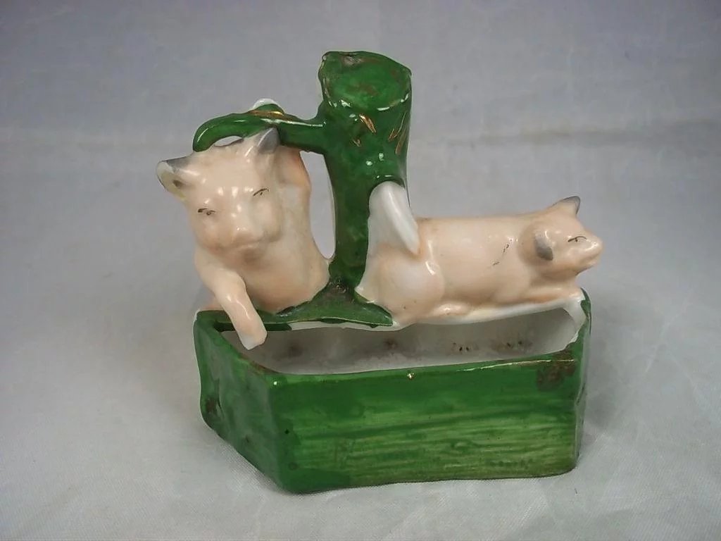 Early 20th Century German Novelty Ornament: Two Pigs At Trough - Image 2