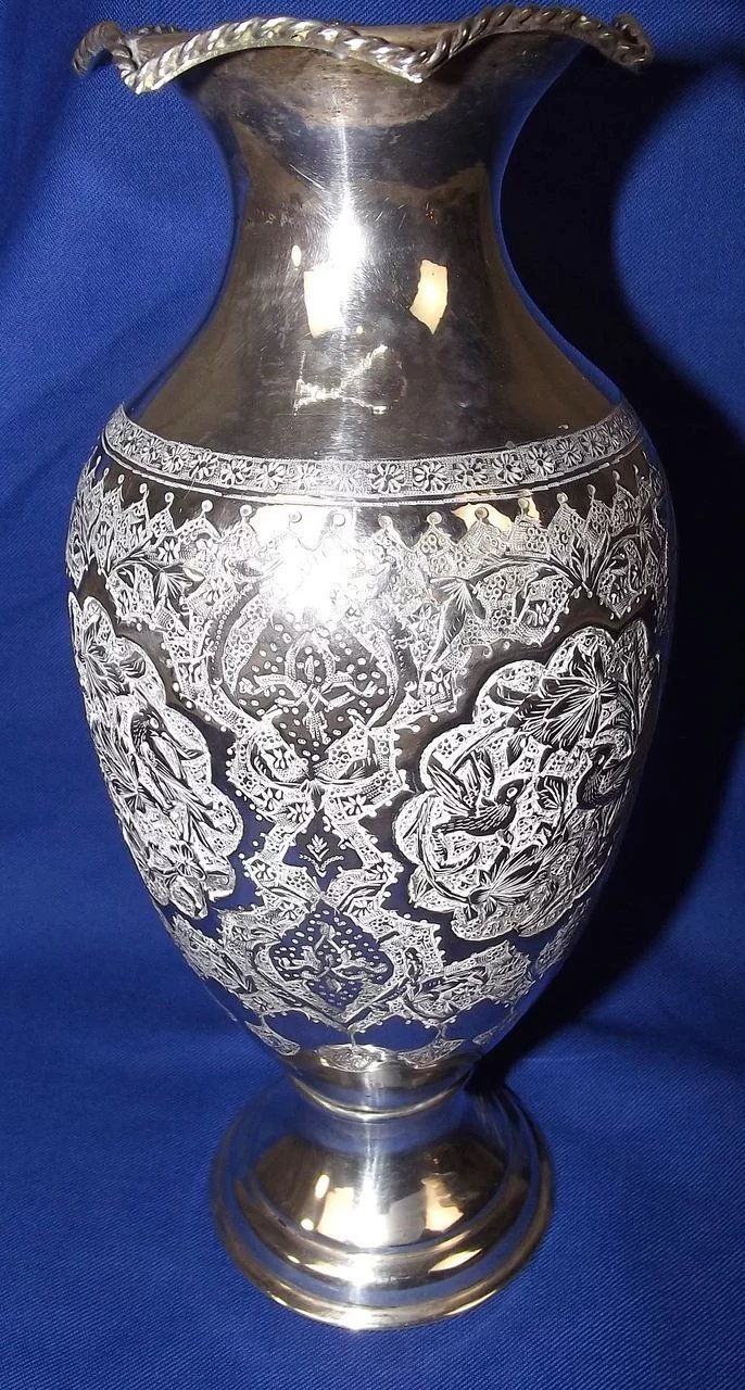 Early 20th Century Superb Persian 84 Solid Silver Vase By Khosrow - Image 3
