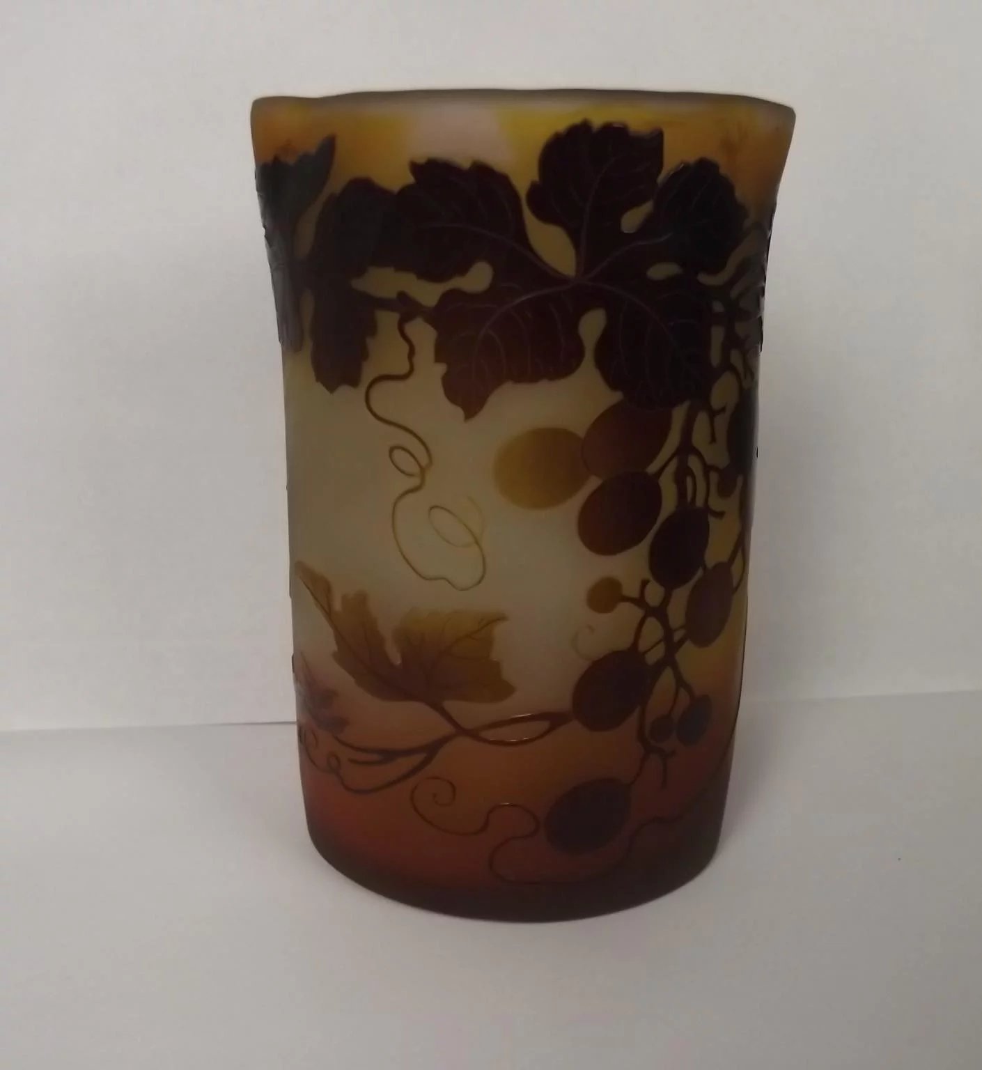 Emile Gallé (1846-1904) Cameo Glass Vase With Wild Vine Decoration - Image 2