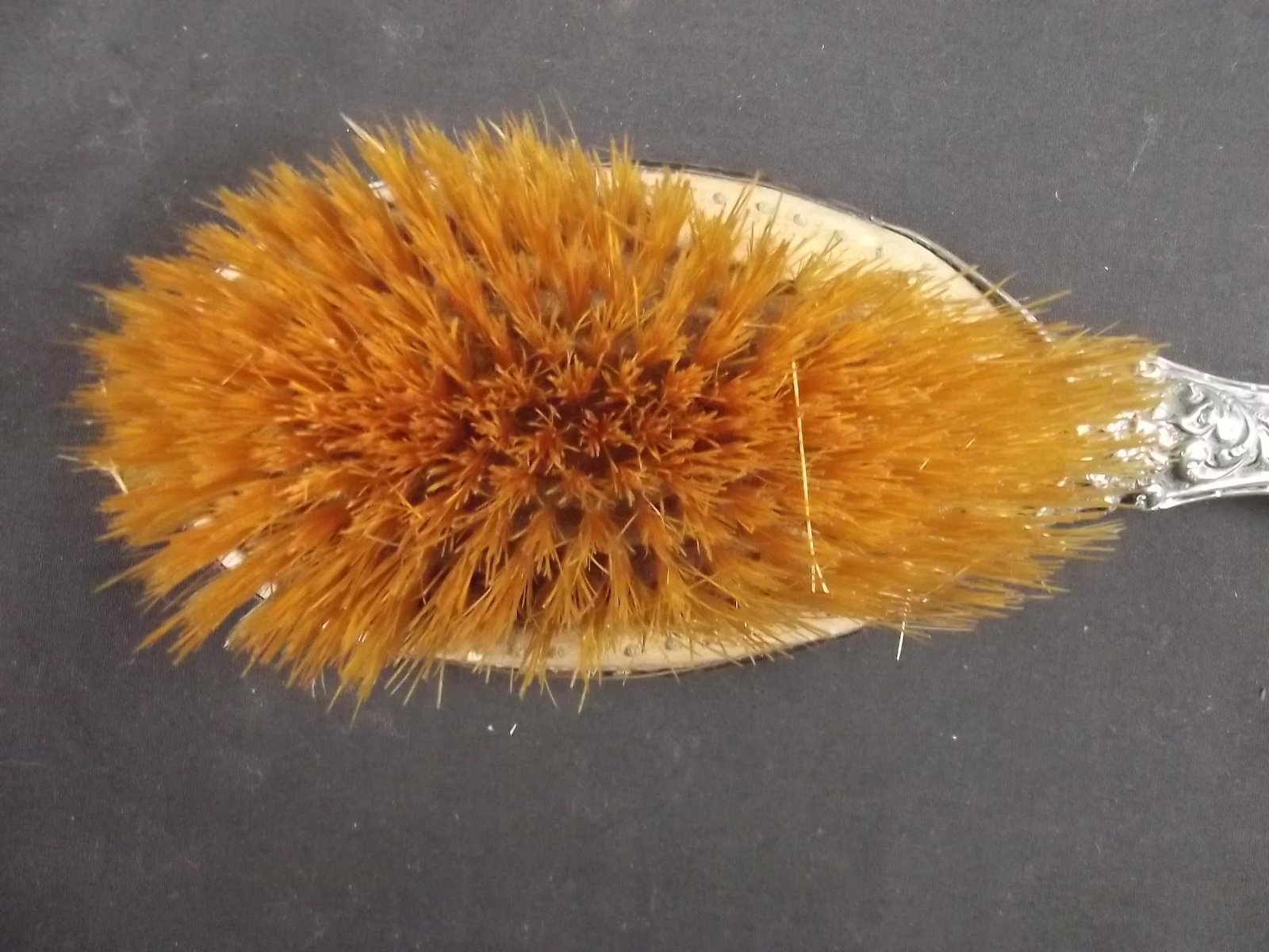 French Late 19th To Early 20th Century Silver Hairbrush - Image 7
