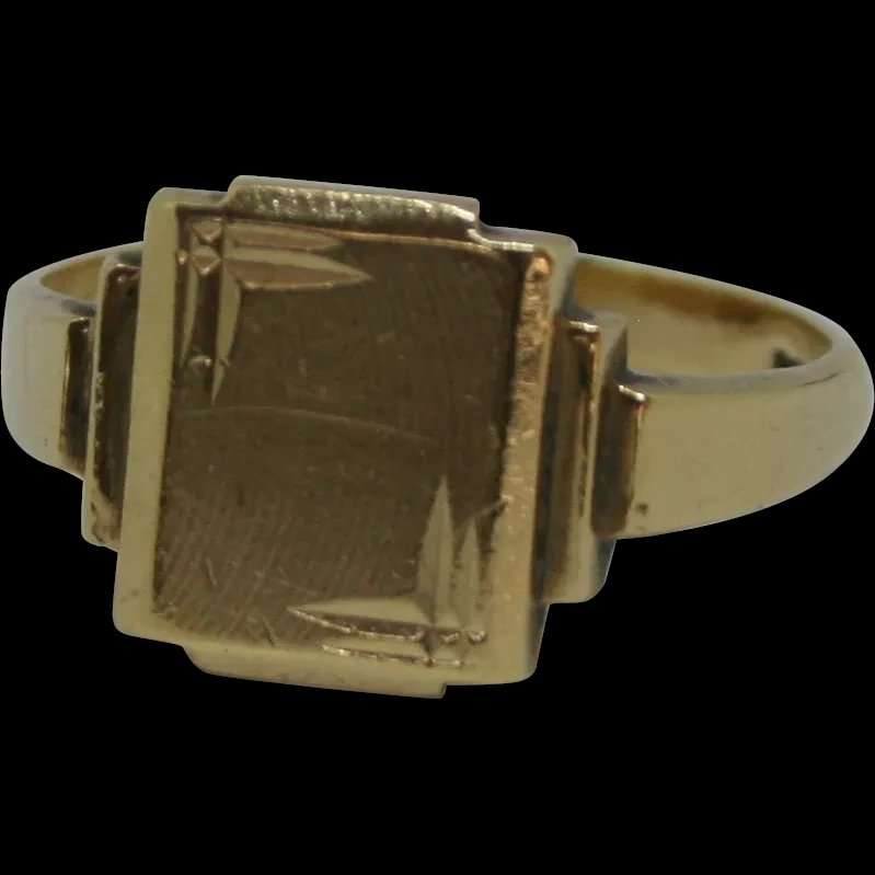 Gents 9ct Yellow Gold Ring UK Size W US 11