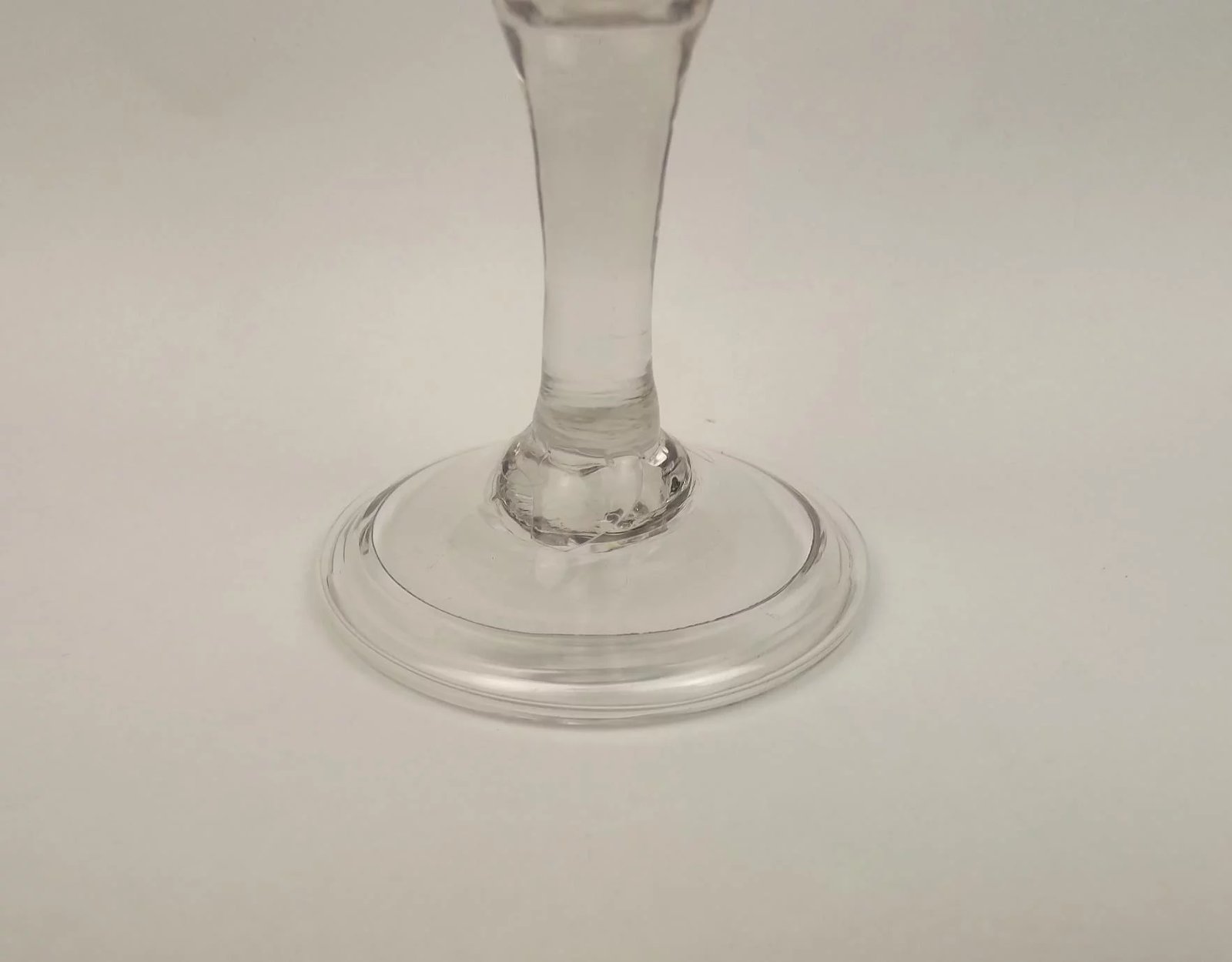 Georgian Etched Trumpet Bowl Gin Glass - Image 4