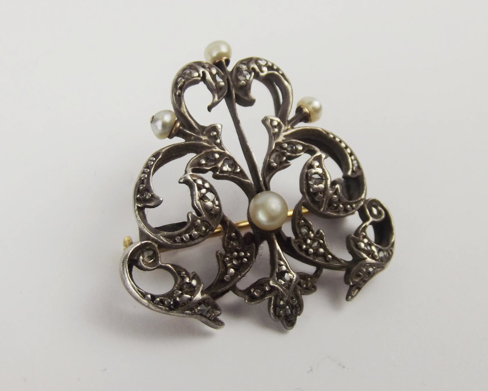 Georgian Silver & 9ct Gold Pearl & Diamond Brooch - Image 4