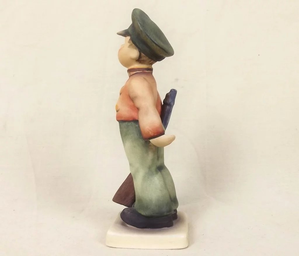 Goebel Porcelain Figurine Boy Soldier 332 - Image 3