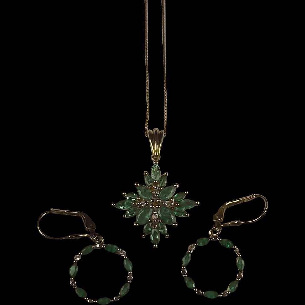 Gold Plated Emerald & Topaz Earrings And Pendant Necklace Set