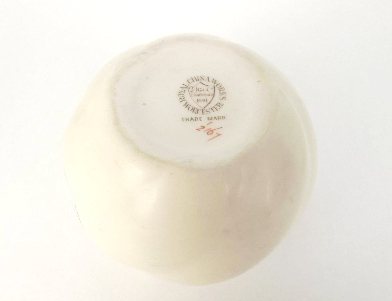 Graingers & Co. Worcester Blush Ivory Cache Pot - Image 6