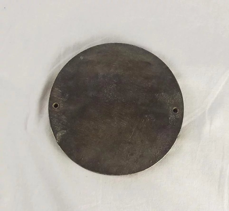 HMS Isis 1937 D87 Bronze Boat Badge - Image 3