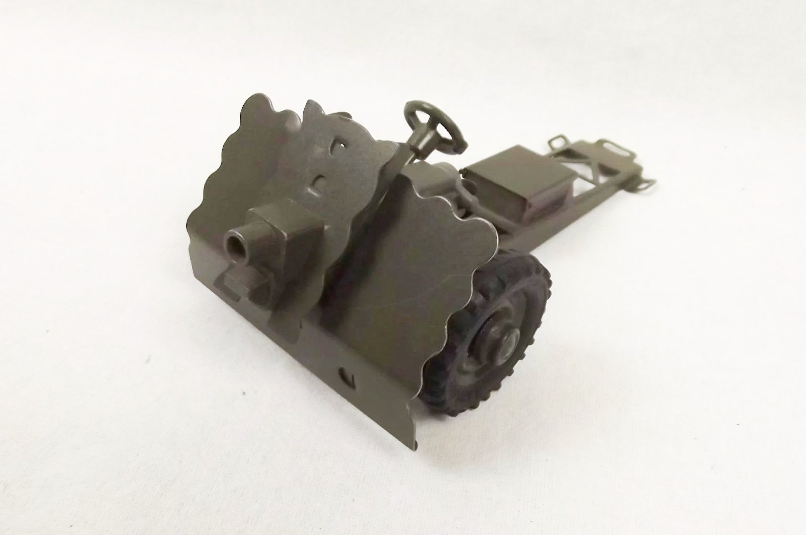 Hausser German Post War Tin Plate Toy 75 mm GebK 15 Mountain Gun