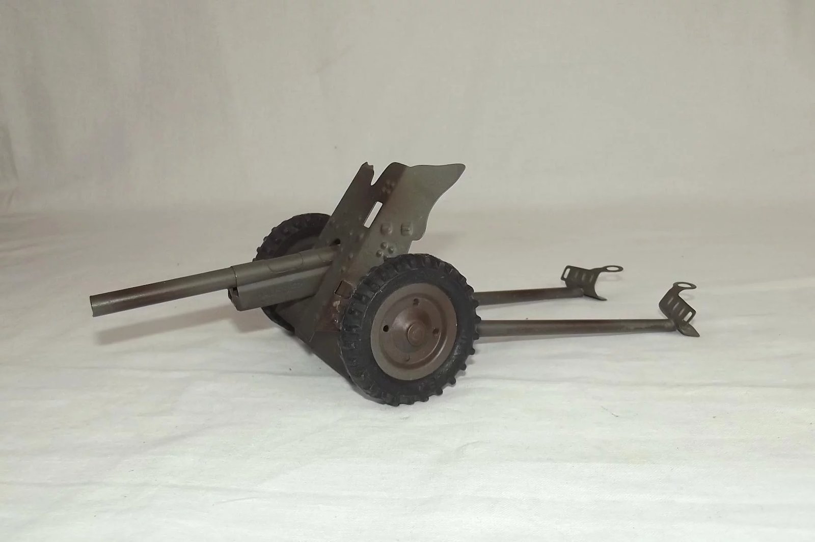 Hausser Post War Tin Plate Toy Model No. 719 Large Anti-Tank Gun - Image 2