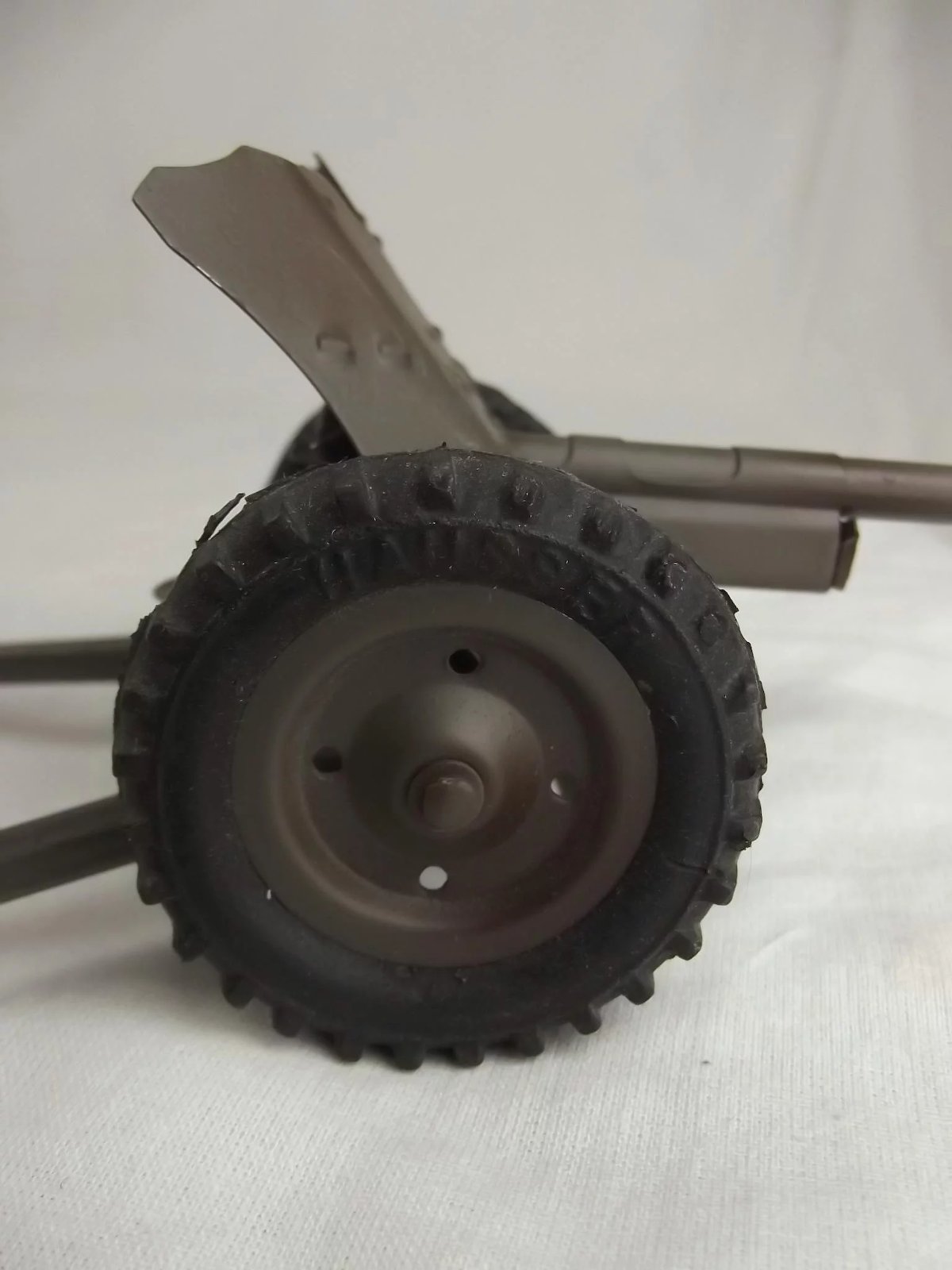 Hausser Post War Tin Plate Toy Model No. 719 Large Anti-Tank Gun - Image 3