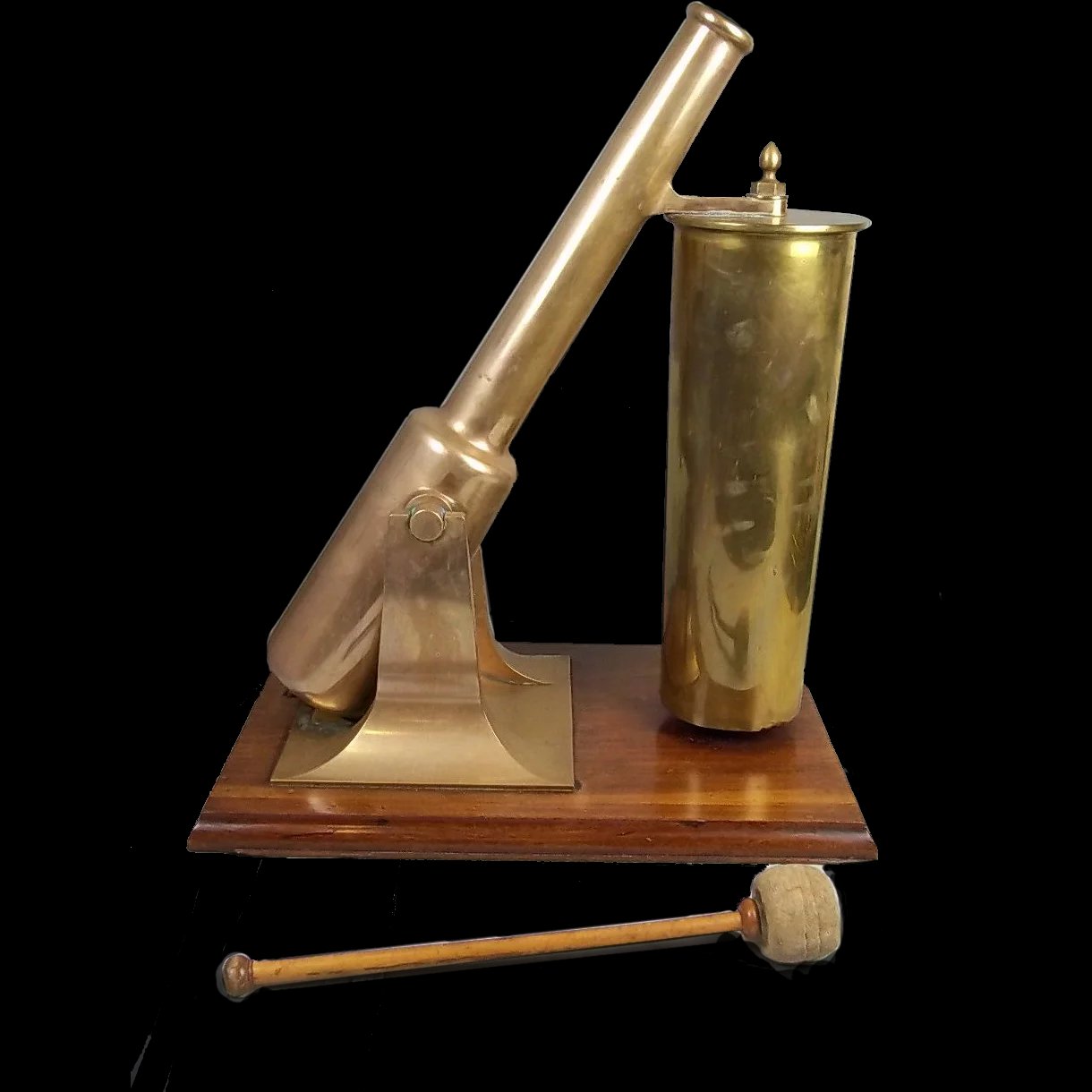 Hefty Model Of RML Armstrong Naval Gun Table Gong - Mess Piece From HMS Nelson