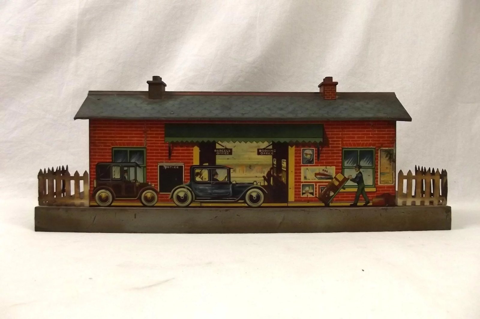 Hornby 'O' Gauge No. 2 Station (By Meccano) Windsor - Image 4