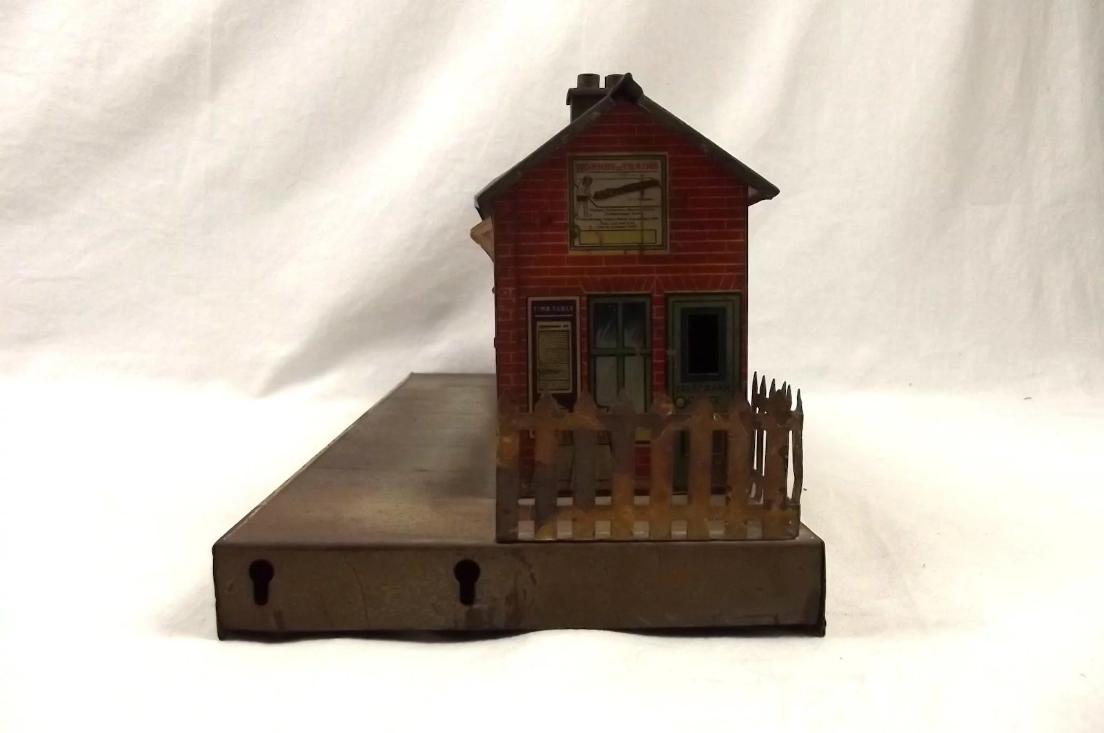 Hornby 'O' Gauge No. 2 Station (By Meccano) Windsor - Image 5