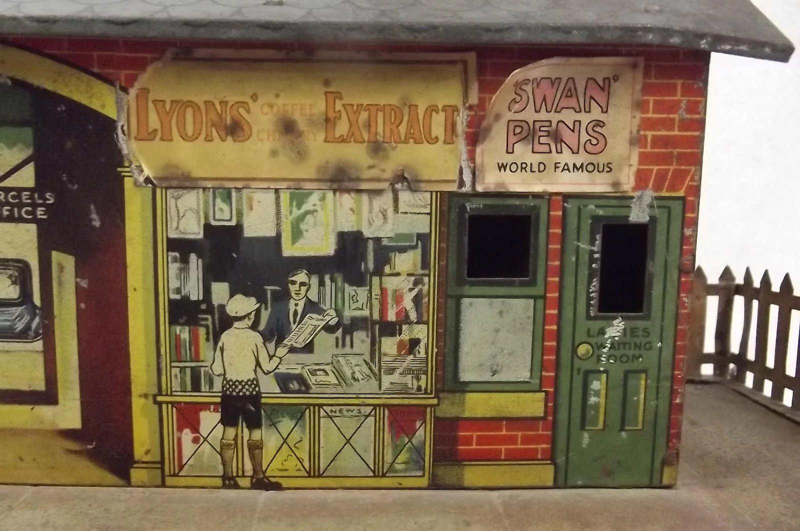 Hornby 'O' Gauge No. 2 Station (By Meccano) Windsor - Image 8
