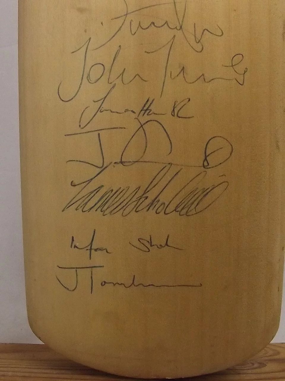 Hunts County Bats England Signature Series Signed Cricket Bat & Ball - Image 9
