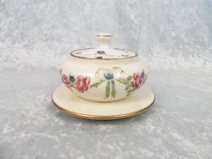 James Macintyre & Co. 18th Century Range Covered Sugar Bowl c1910