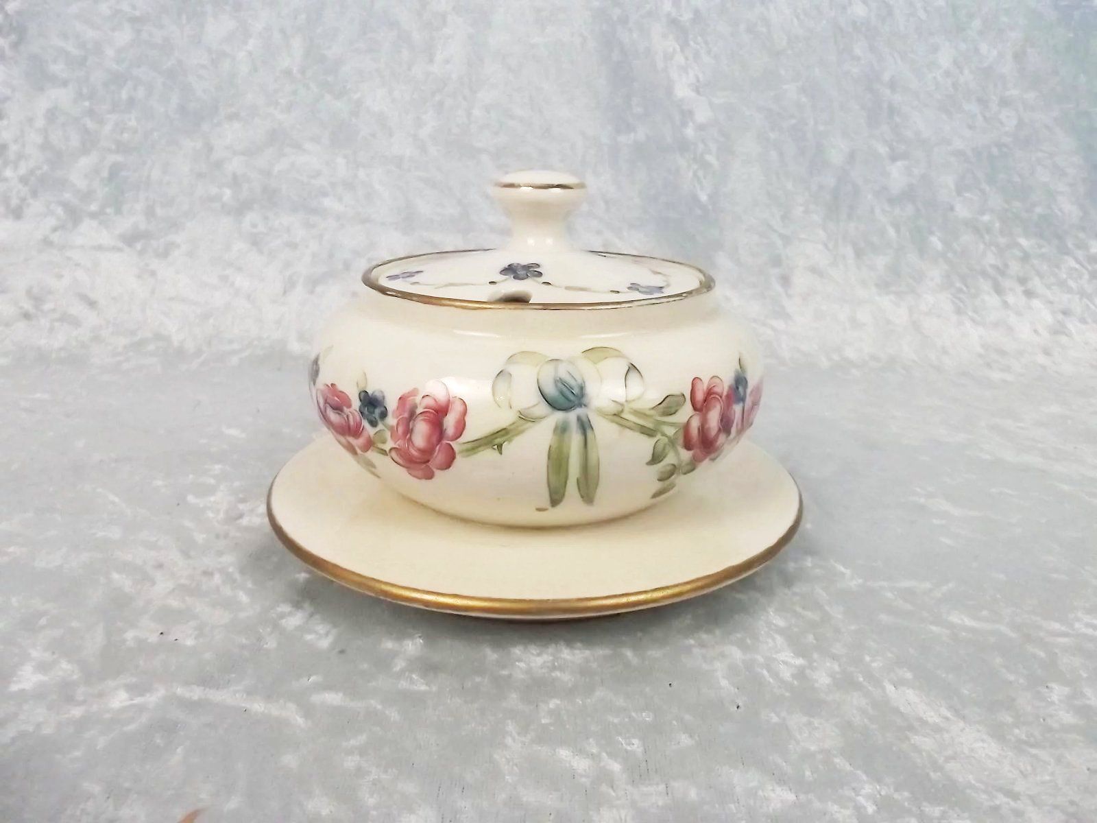 James Macintyre & Co. 18th Century Range Covered Sugar Bowl c1910