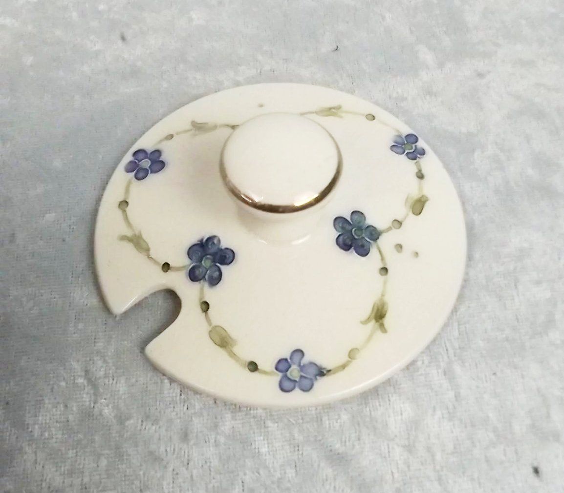 James Macintyre & Co. 18th Century Range Covered Sugar Bowl c1910 - Image 5
