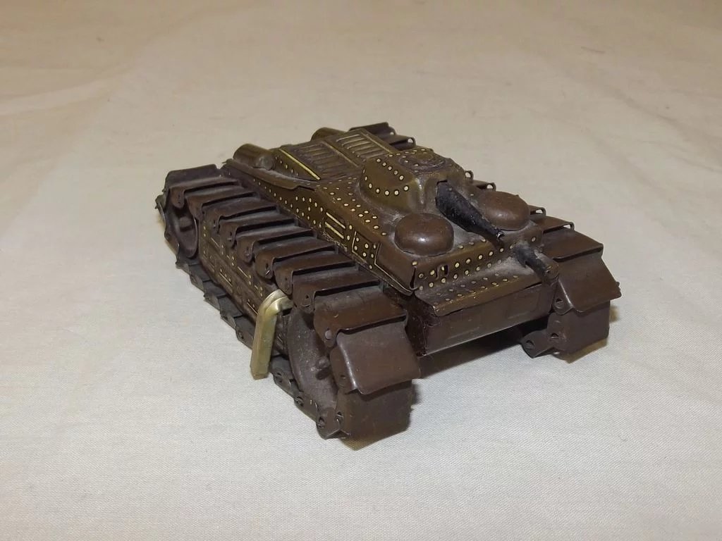 Japanese Pre-War Clockwork Tinplate Tank - Image 3