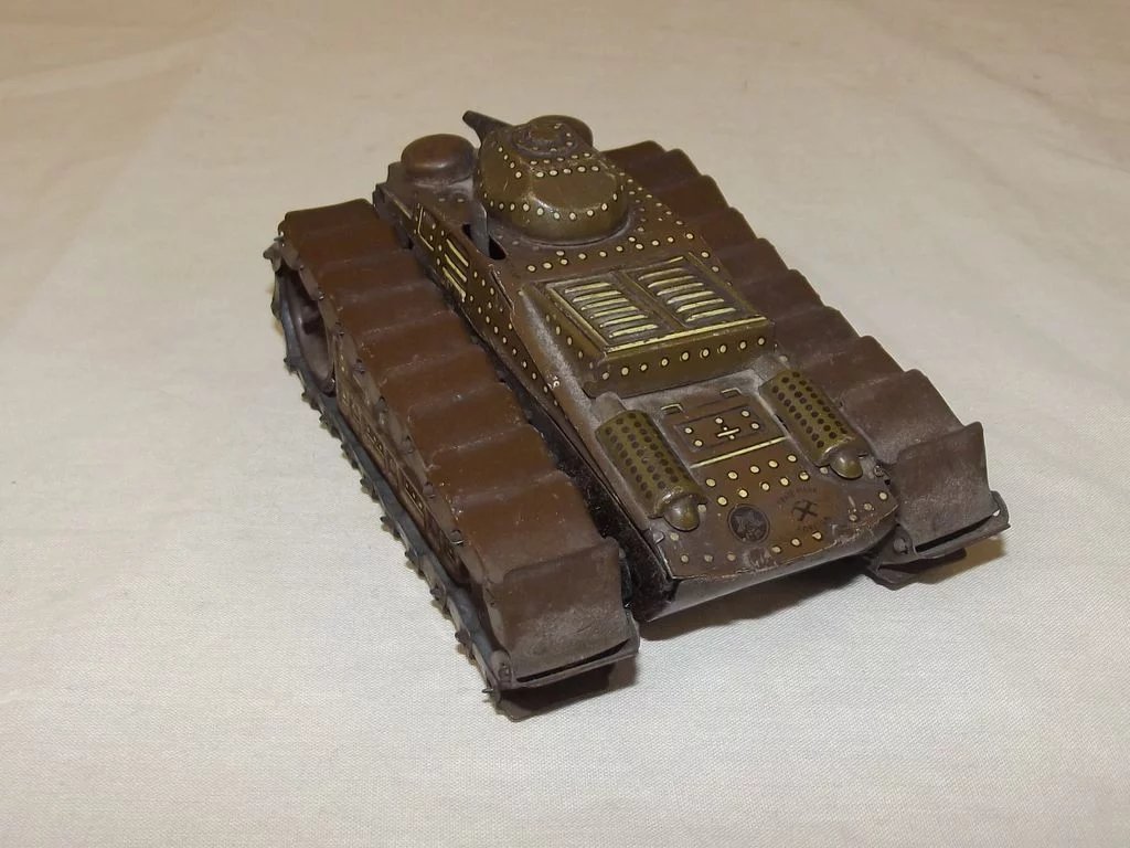 Japanese Pre-War Clockwork Tinplate Tank - Image 6