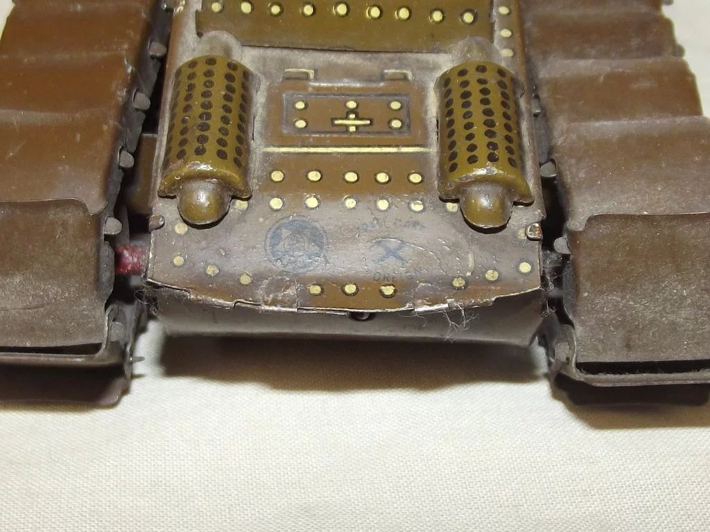 Japanese Pre-War Clockwork Tinplate Tank - Image 10