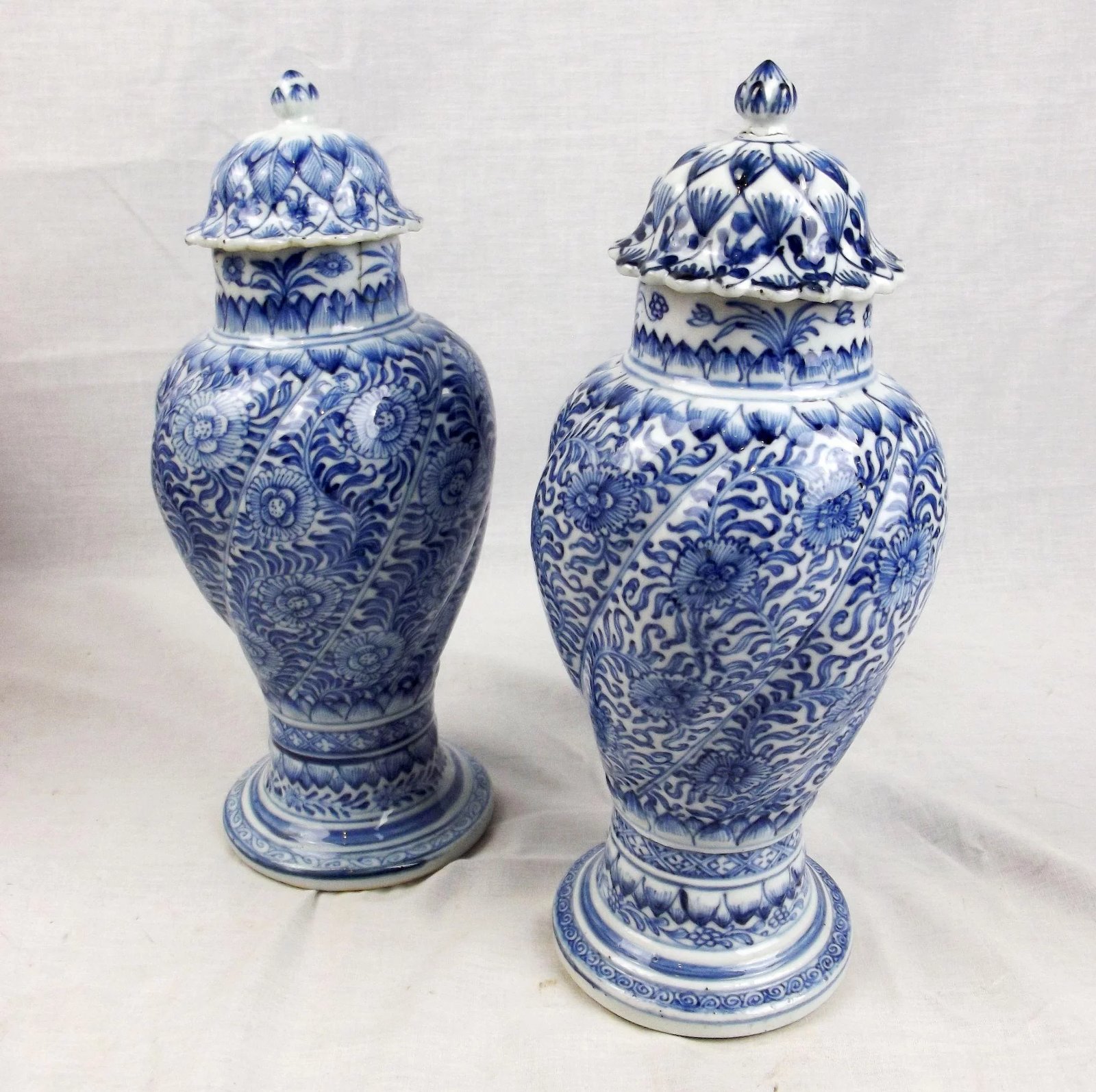Kangxi Cobalt Blue & White Spiralling Baluster Vase - Circa 1680 Pair - Image 4