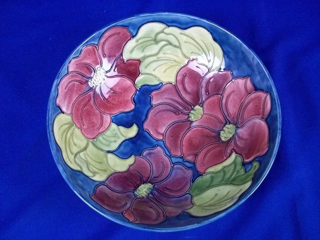 Large 10.5" Vintage Moorcroft Pedestal Bowl Clematis Pattern Royal Warrant Label - Image 2