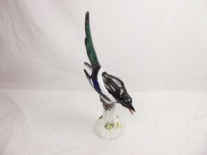 Large 1924-34 Meissen Magpie Bird Model 68b