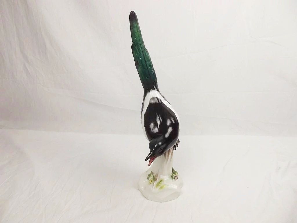 Large 1924-34 Meissen Magpie Bird Model 68b - Image 2