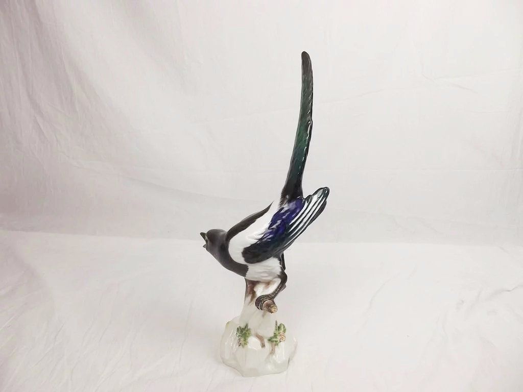 Large 1924-34 Meissen Magpie Bird Model 68b - Image 4