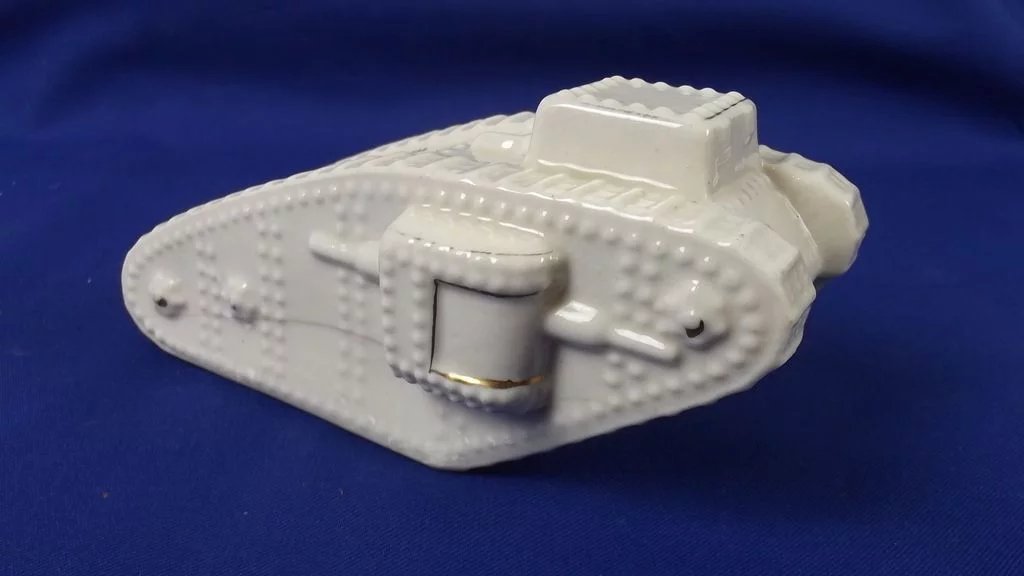 Large Arcadian Crested China Model Of A WW1 Tank, Southport - Image 5