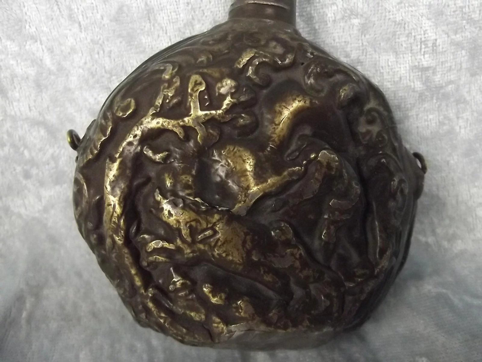 Late 17th Century Brass Hunting Powder Flask - Image 3