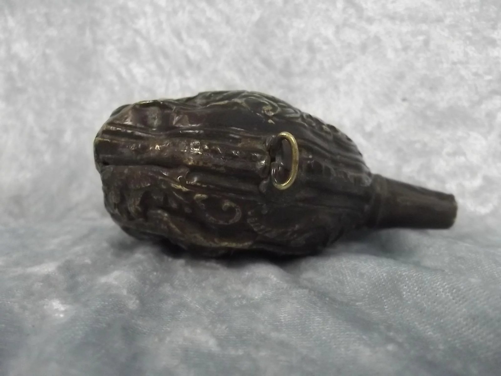 Late 17th Century Brass Hunting Powder Flask - Image 6