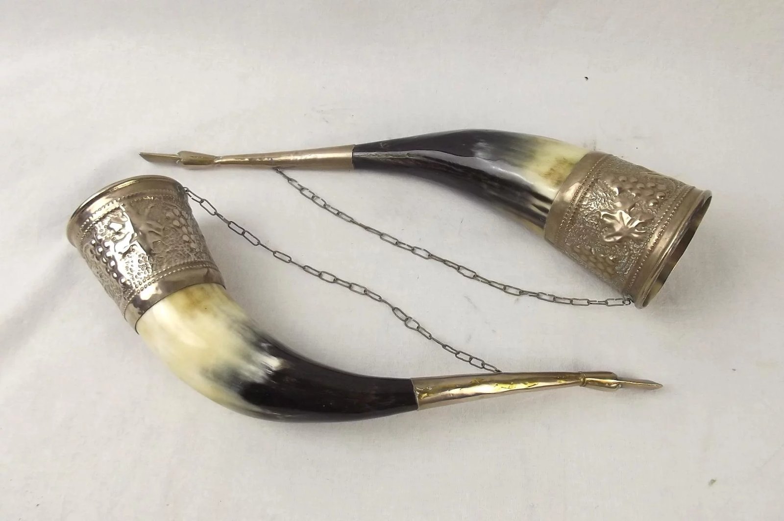 Late 19th Century Decorative Pair Of Horns With White Metal Fittings