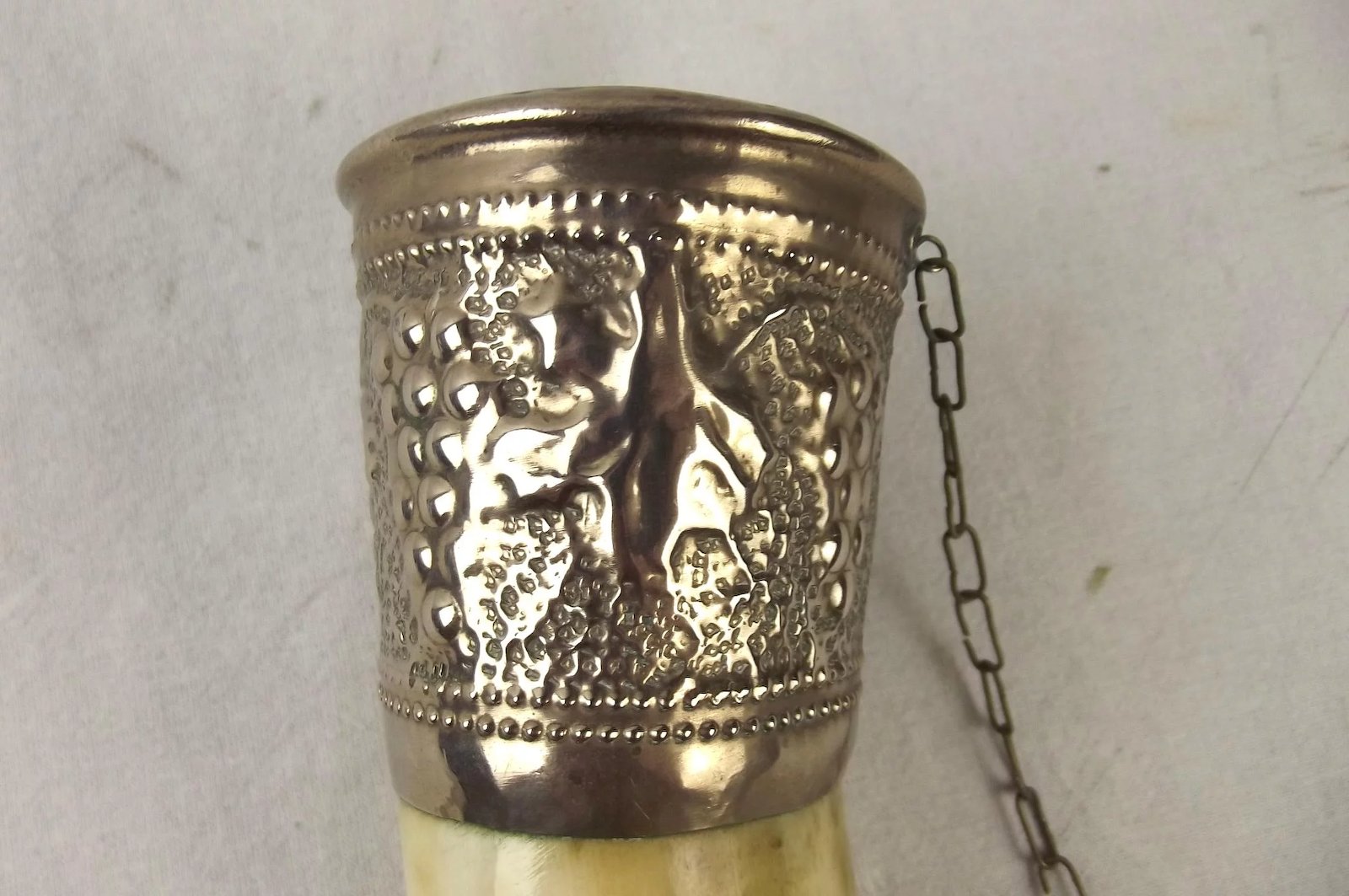 Late 19th Century Decorative Pair Of Horns With White Metal Fittings - Image 9