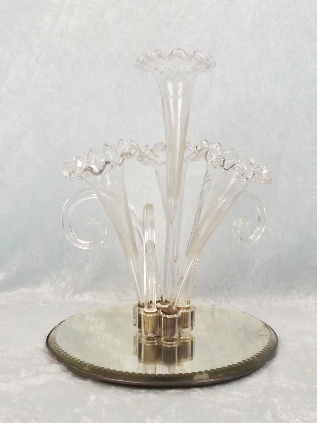 Late 19th Century Large Clear Four Trumpet Glass Epergne - Image 2