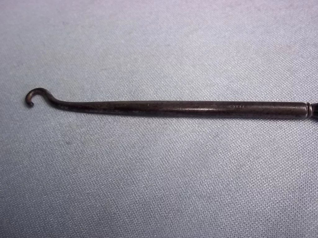 Late Victorian Silver Hallmarked Sterling Button Hook Birmingham 1900 - Image 5