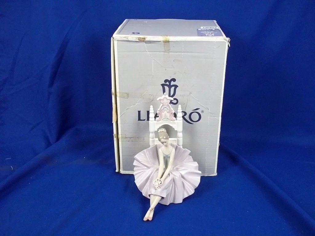 Lladro Limited Editio " Ballet Descansando / Posing For A Portrait ", No.06486 - Image 3