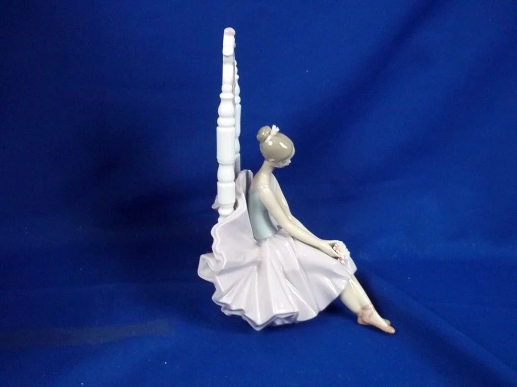 Lladro Limited Editio " Ballet Descansando / Posing For A Portrait ", No.06486 - Image 4