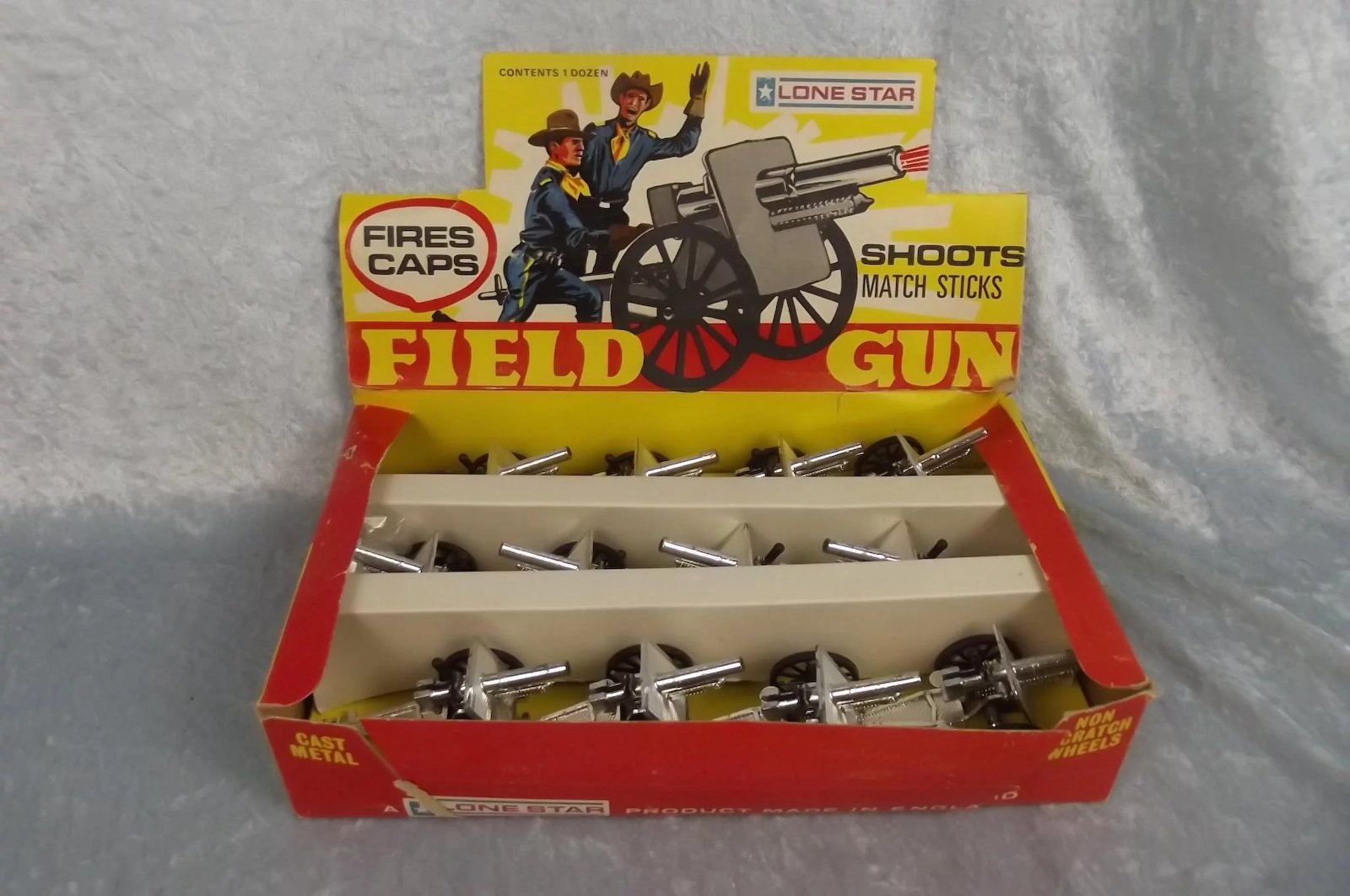 Lone Star Field Gun Trade Box & 12 Complete Field Guns - Image 2