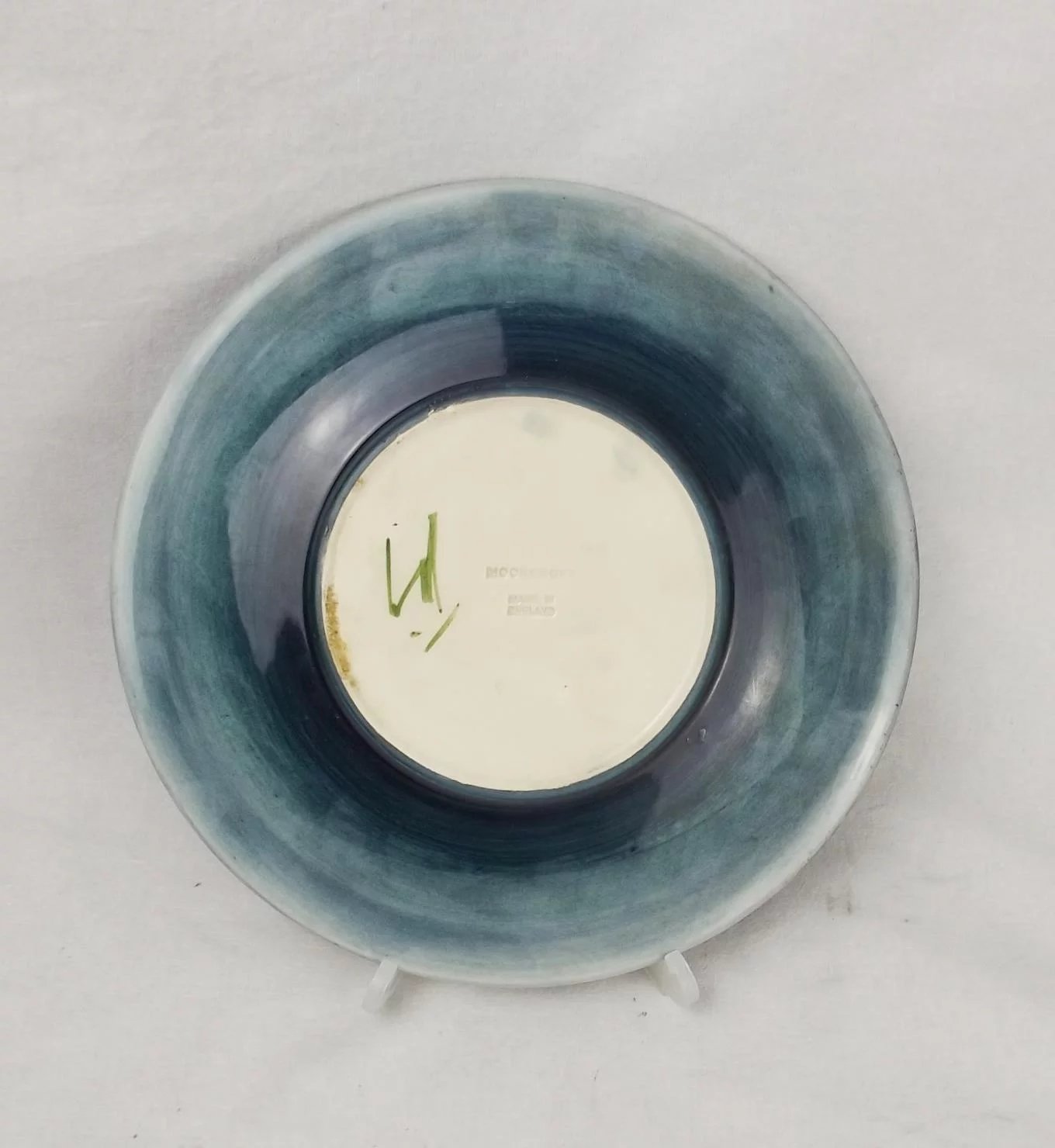 Moorcroft Columbine Pattern Plate - 10 Inches - Image 3