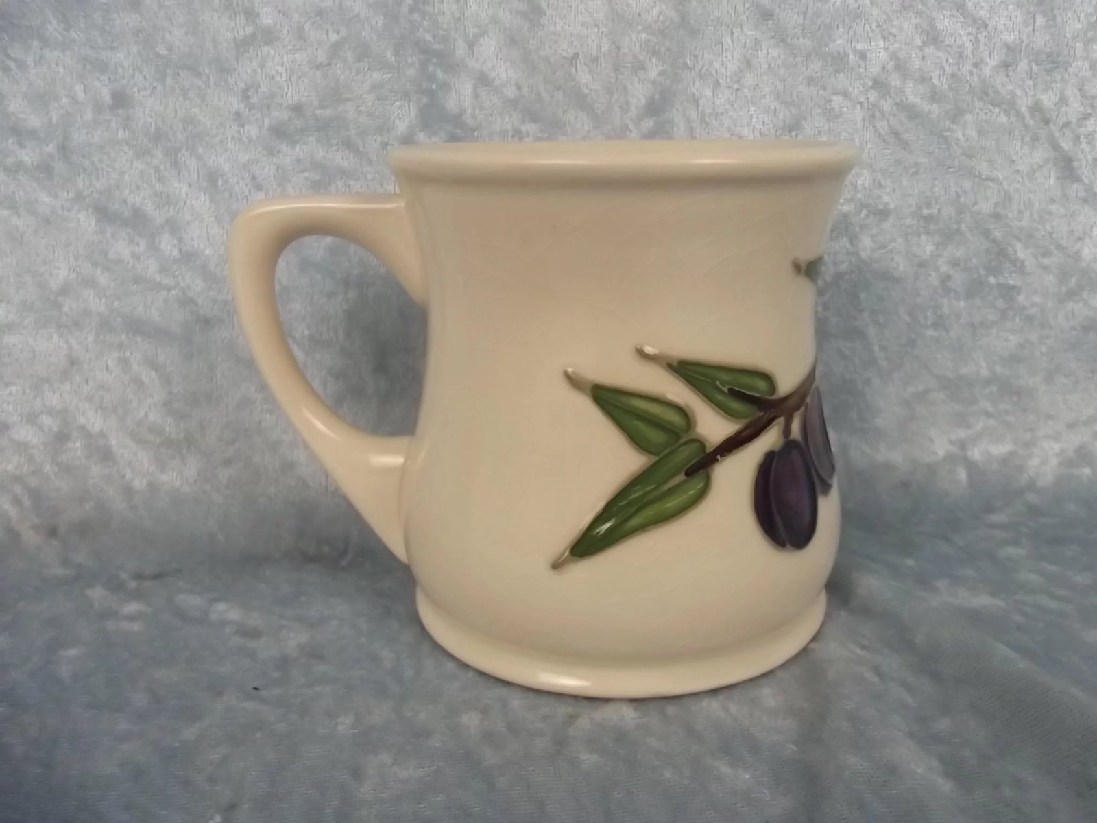 Moorcroft Floral Grape Pattern Mug #1 - Image 6